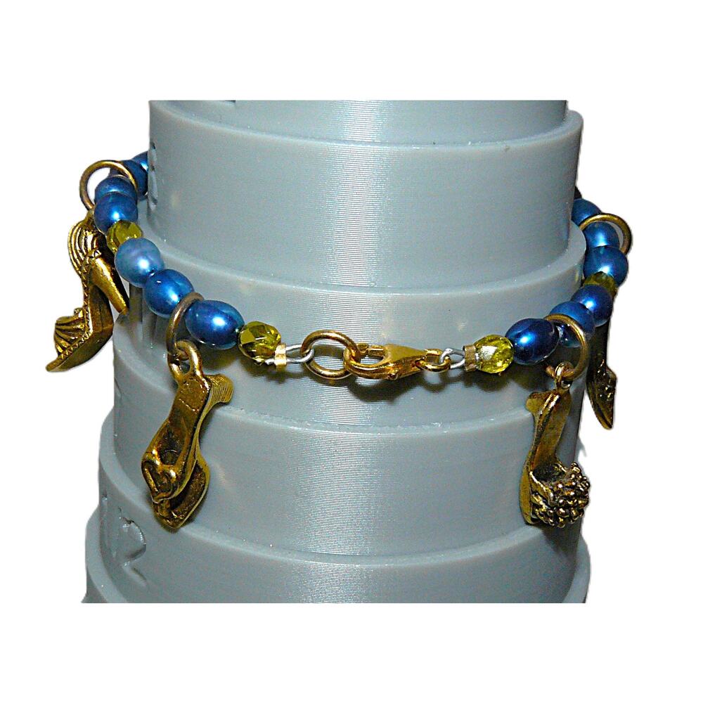 Vtg Designer Signed Blue Freshwater Pearl Shoe Charm Antiqued Gold-Tone Bracelet - Picture 8 of 8